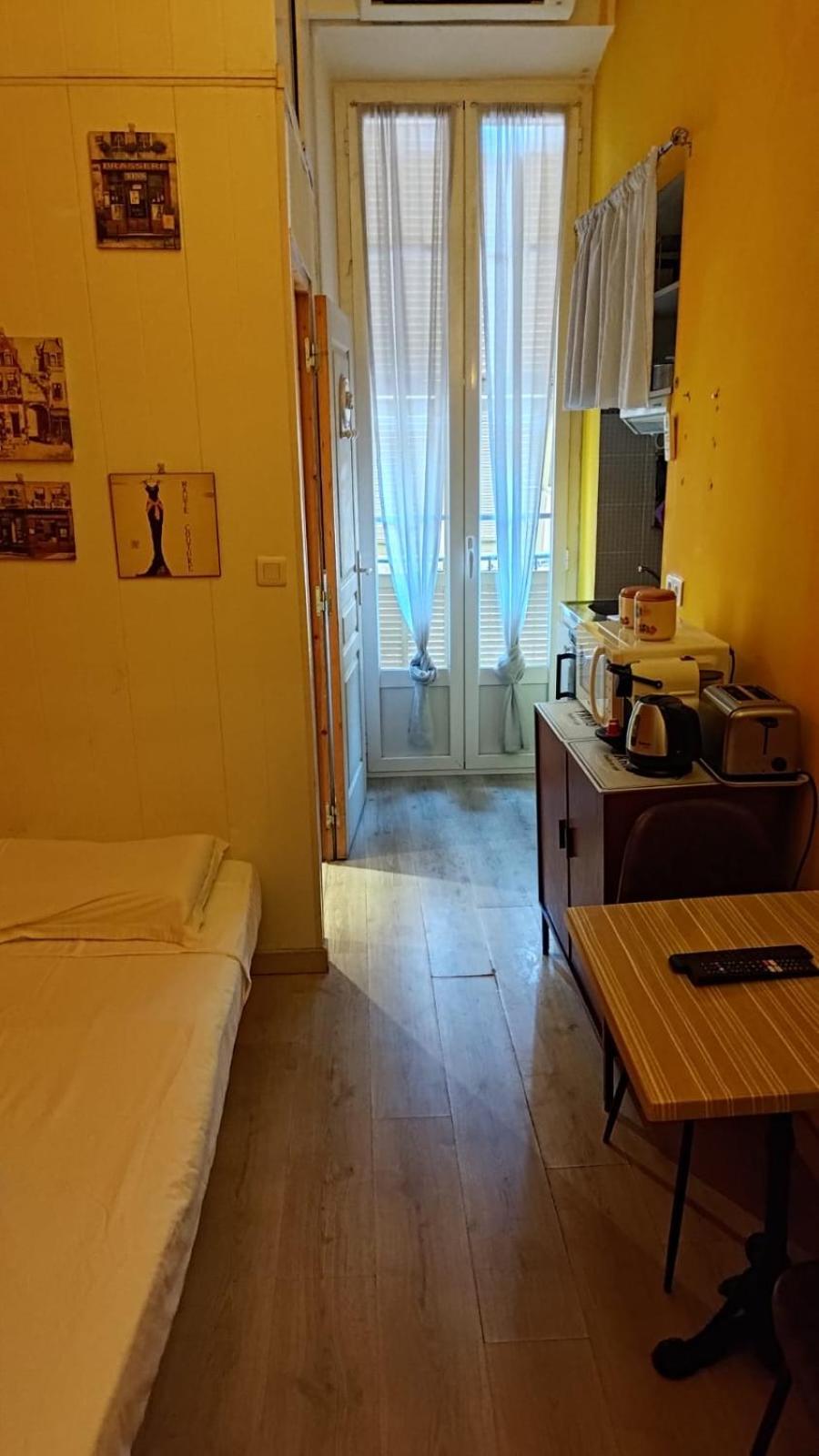 Little Studio In Rue Biscarra Ница Екстериор снимка